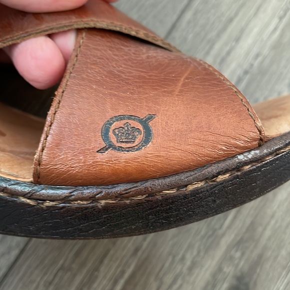 Born ladies brown leather heels - Picture 6 of 9